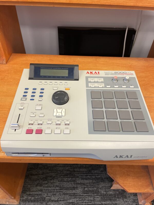 Vintage Akai Mpc 2000XL